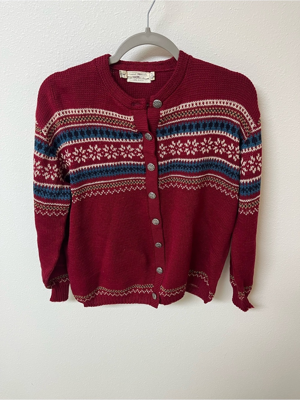 Vintage lake Placid Wool Red Patterned Button Cardigan Sweater. Women’s size L